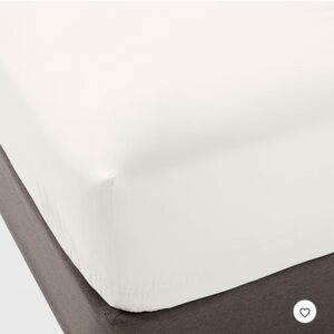 Threshold Full 400 Thread Count Performance Fitted Sheet Cream